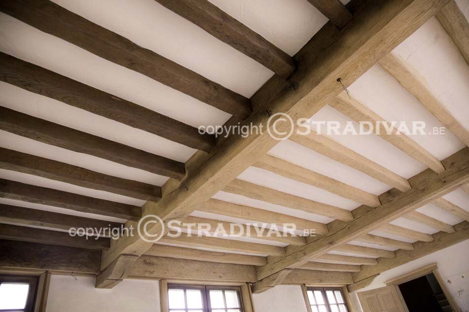 zandstralen hout eik balken plafond luchtgommen